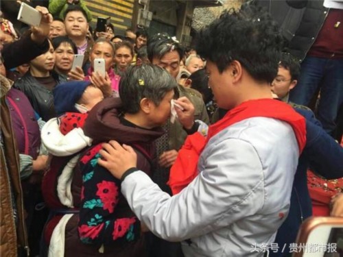 被拐26年,习水男子回家了!5000村民敲锣打鼓迎接