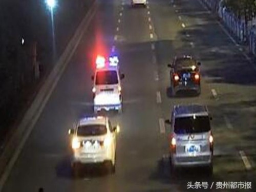仁怀 巡逻交警突遇产妇 警车全程护送就医