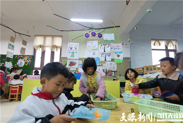 ������ͷ���쿴�������񡱵ġ����塱����